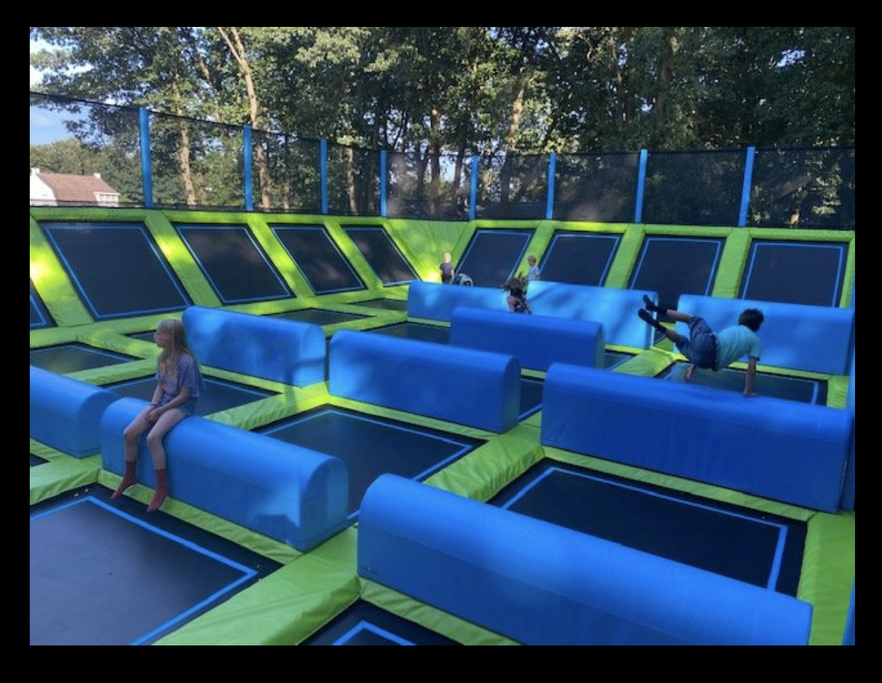 Prijswinnaar ’21 opent trampolinepark